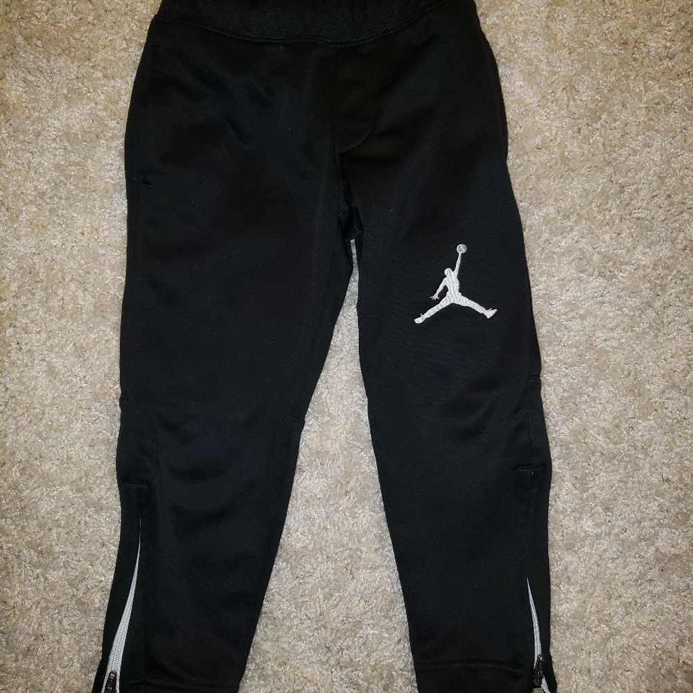 Jordan pants 3-4yrs